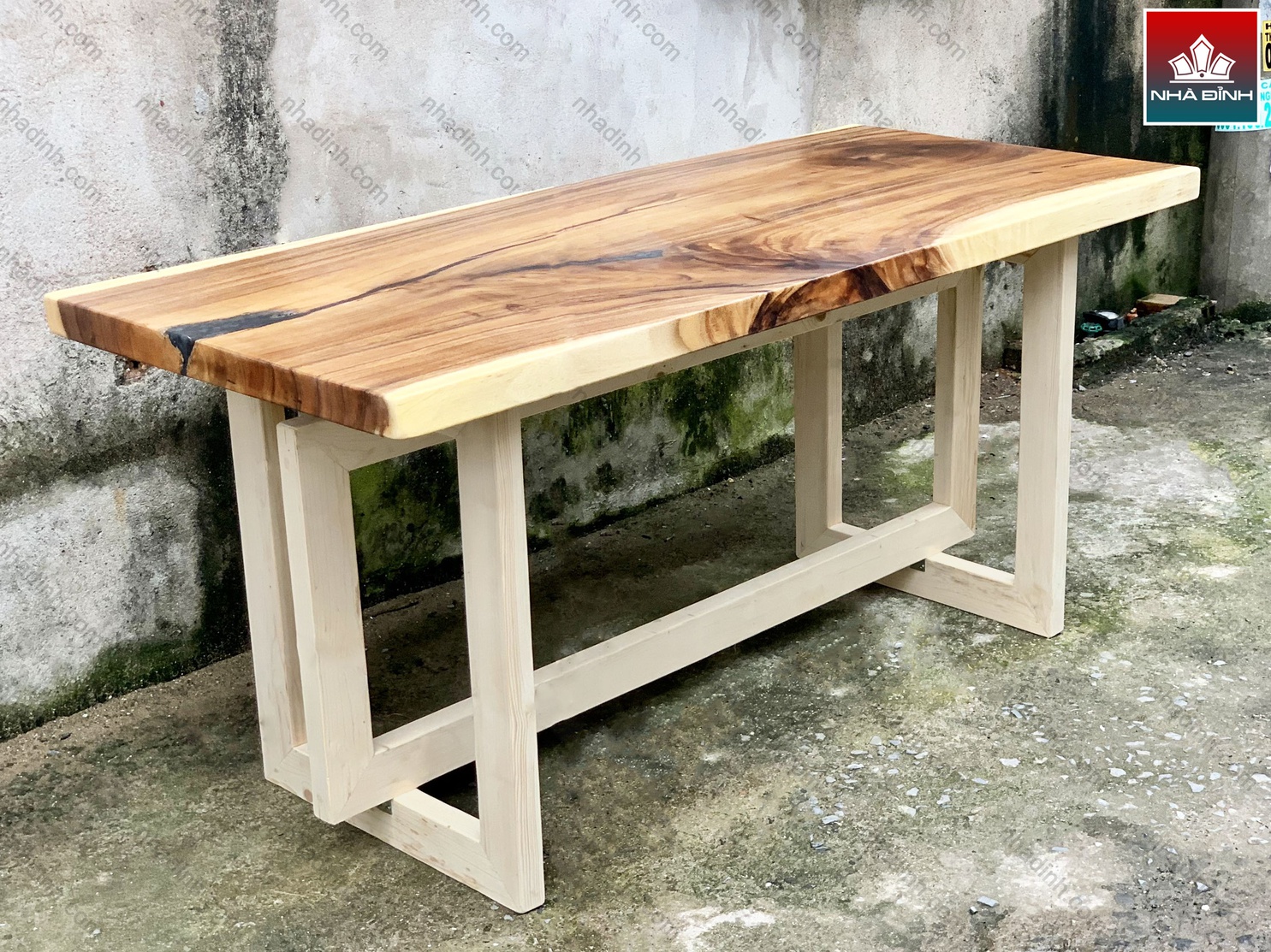 Bàn làm việc gỗ Me Tây