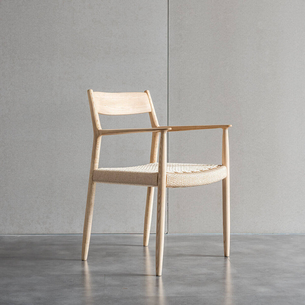 ghe-go-tan-bi-ash-cao-84-rong-58-sau-58-cm-23461