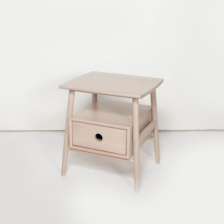 Tủ Đầu Giường Gỗ Sồi Cao 53 Ngang 40 Rộng 32 (cm)