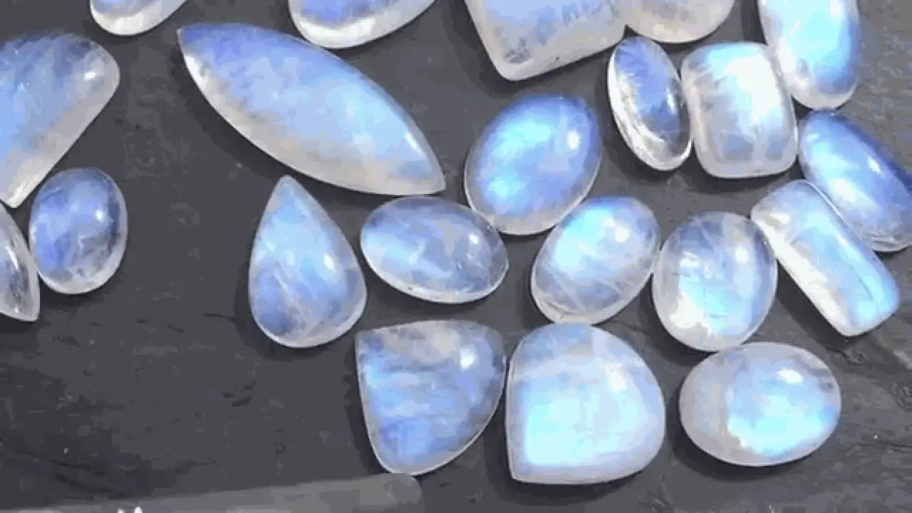 Đá Mặt Trăng (Moonstone) - Món Quà Đến Từ Thiên Nhiên