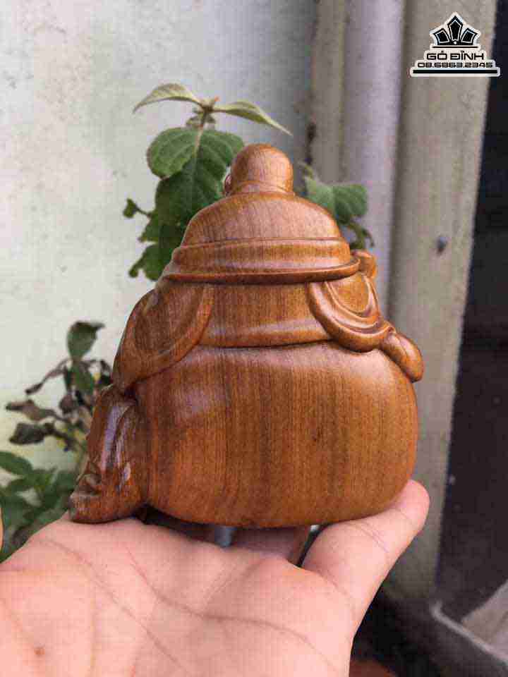 Tuong-Phat-Di-Lac-Hoan-Hy-De-Xe-Go