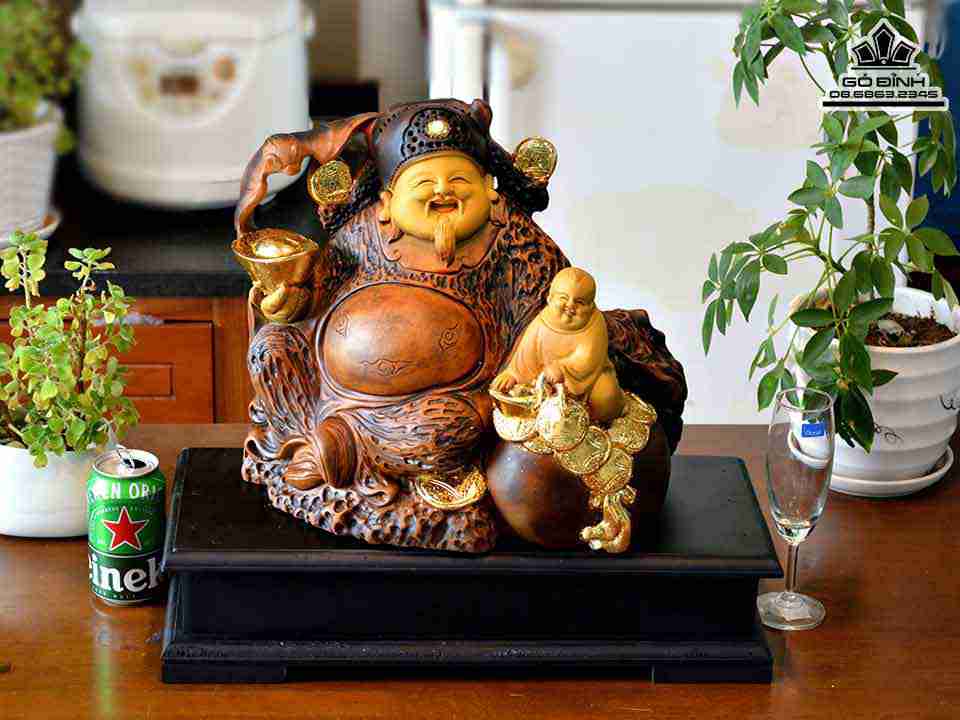 Tuong-Than-Tai-Nhat-Phuc-Go-Bach-Xanh