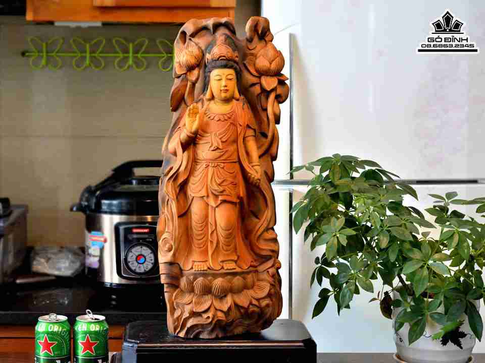 Tuong-Phat-Ba-Quan-Am-Go-Ngoc-Am-Ha-Giang