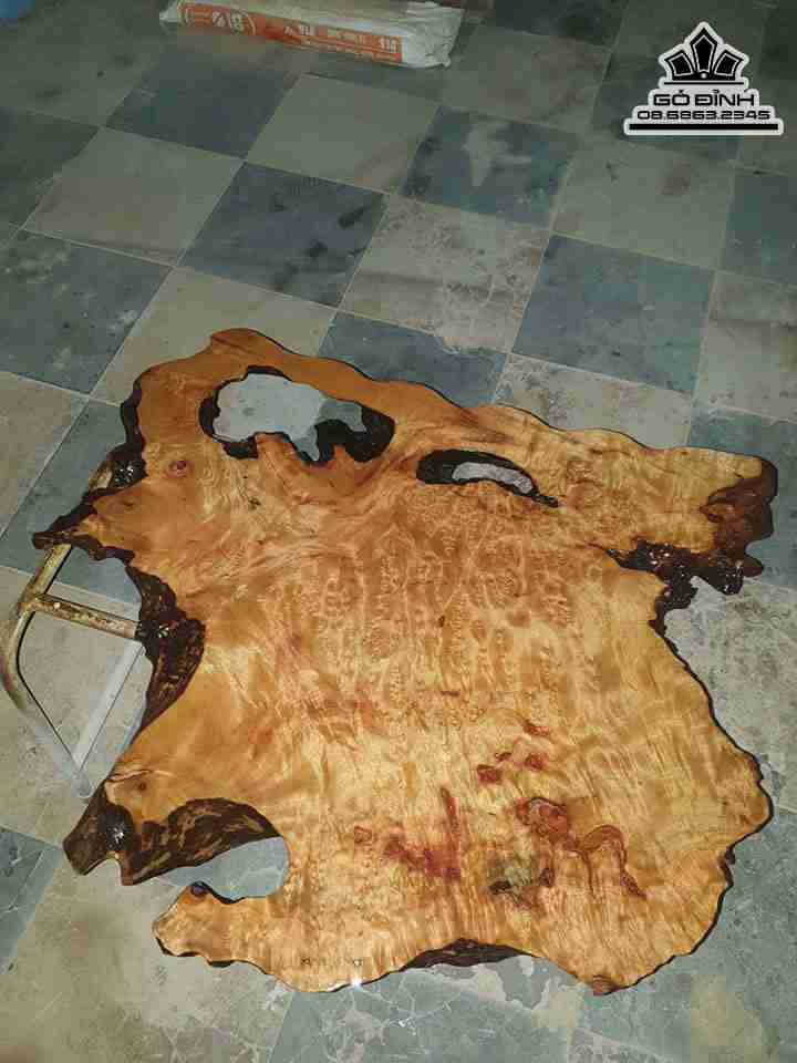 Mat-Ban-Tra-Nguyen-Khoi-Go-Nu-Xa-Xi