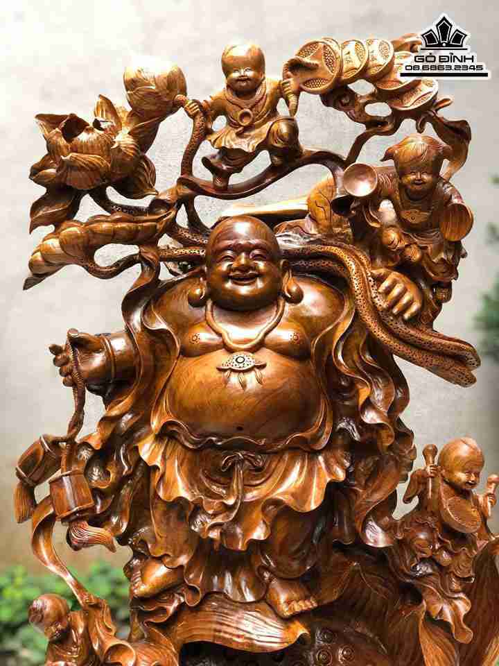 Tuong-Phat-Di-Lac-Dung-Dai-Sen-Go