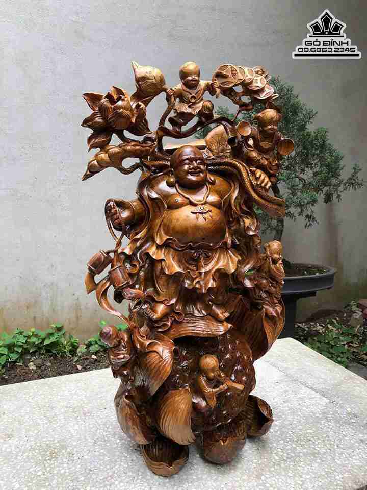 Tuong-Phat-Di-Lac-Dung-Dai-Sen-Go-Dep