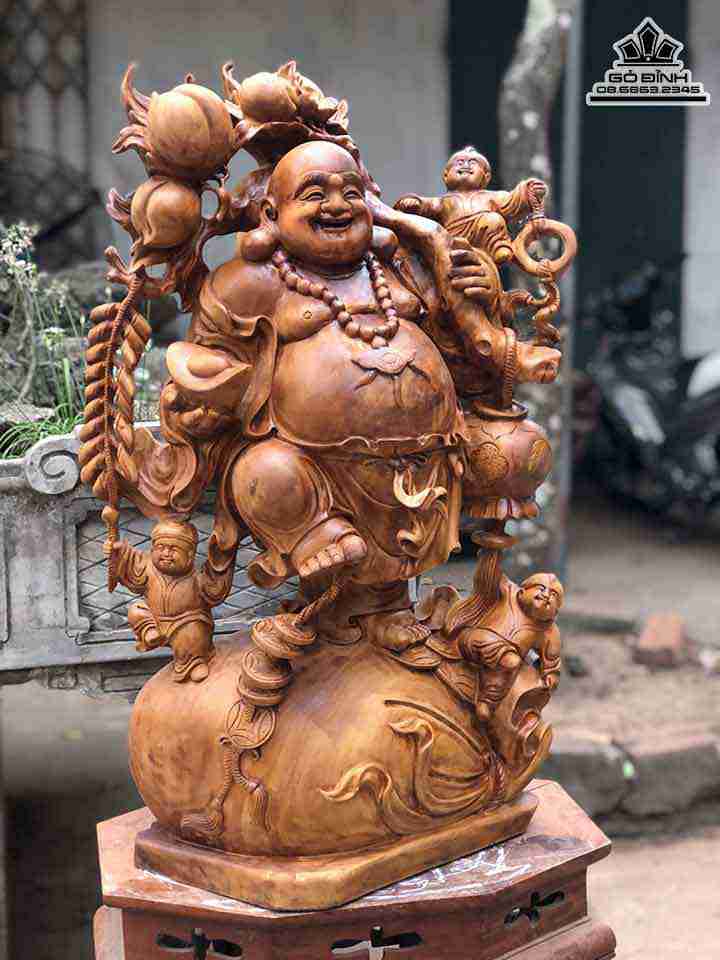 Tuong-Phat-Di-Lac-Dung-Tam-Phuc-Go-Ngoc-Am-1