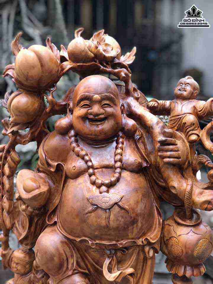 Tuong-Phat-Di-Lac-Dung-Tam-Phuc-Go-Ngoc-Am-3