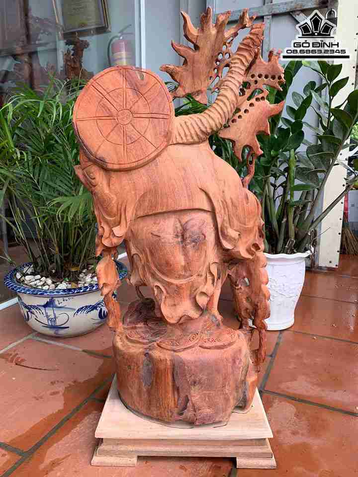 Tuong-Phat-Di-Lac-Vac-Canh-Dao-Go-Huong