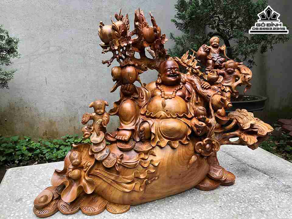 Tuong-Phat-Di-Lac-Ngoi-Ngu-Phuc-Go-Dep