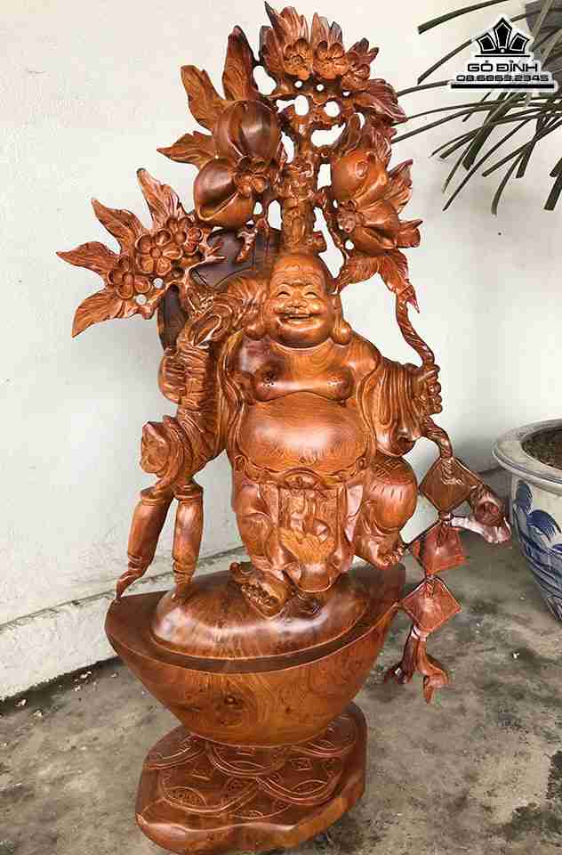 Tuong-Phat-Di-Lac-Dung-Tien-Go-Huong