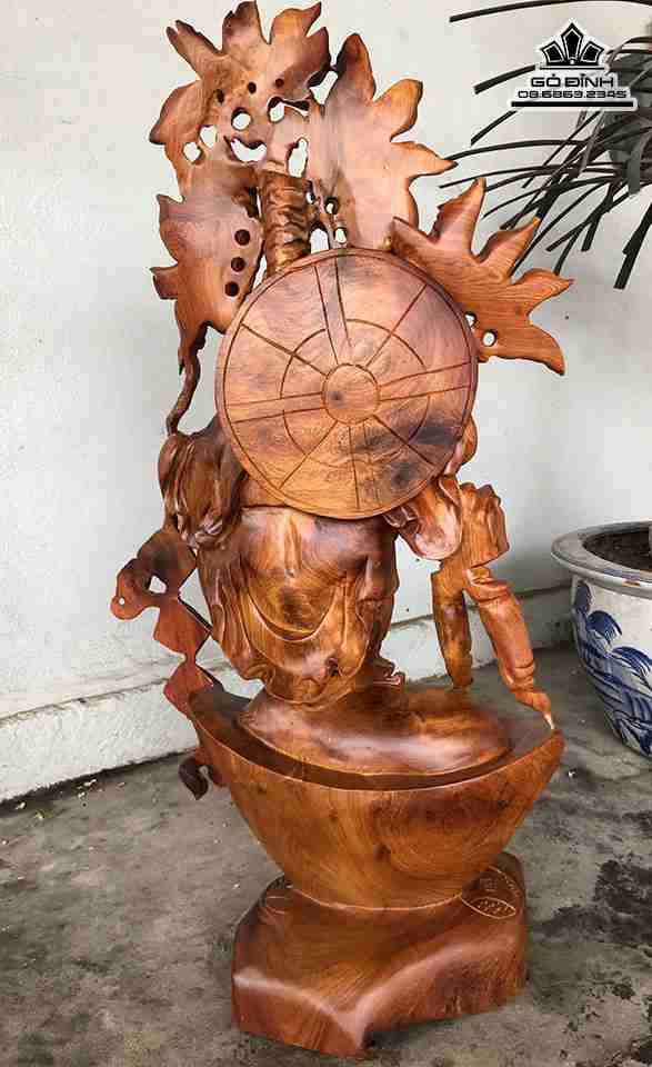 Tuong-Phat-Di-Lac-Dung-Tien-Go-Dep