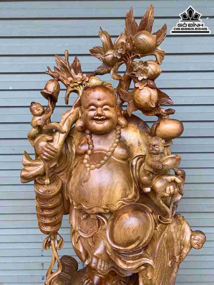 Tuong-Phat-Di-Lac-Vac-Canh-Dao-Go