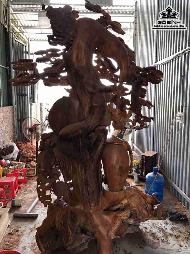 Tuong-Phat-Di-Lac-Dung-Goc-Tung-Tai-Loc-Go-Huong