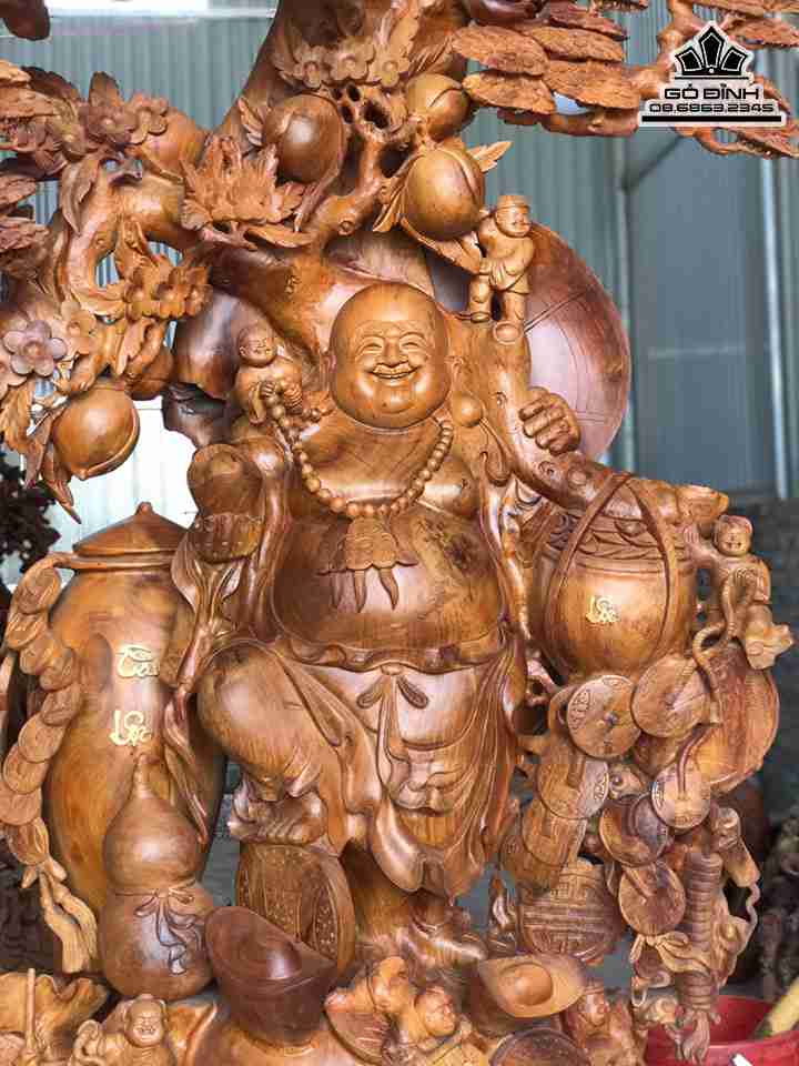 Tuong-Phat-Di-Lac-Dung-Goc-Tung-Tai-Loc-Go-Huong