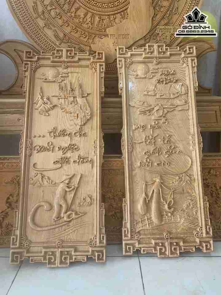 Cặp Tranh Cha Mẹ Gỗ Pơ Mu 