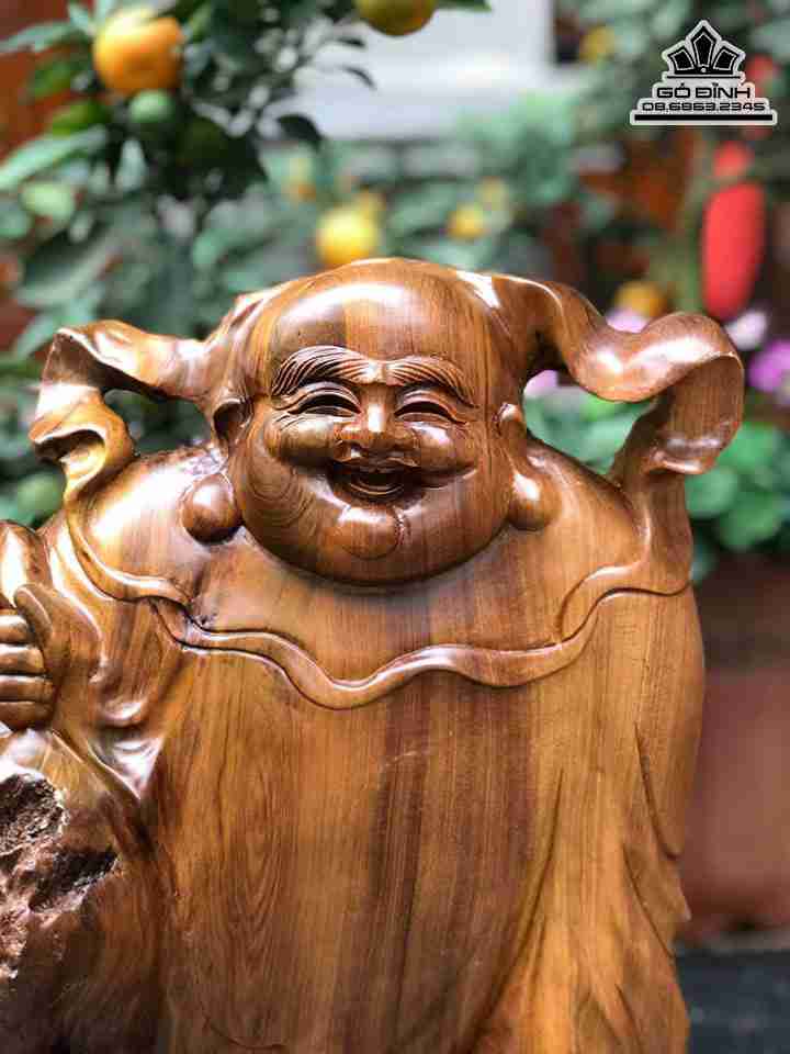 Tuong-Phat-Di-Lac-Hoan-Hy-Go