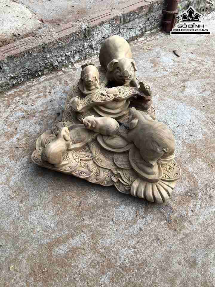 Tuong-Gia-Dinh-Heo-Go-Xa-Xi-Gu-Huong