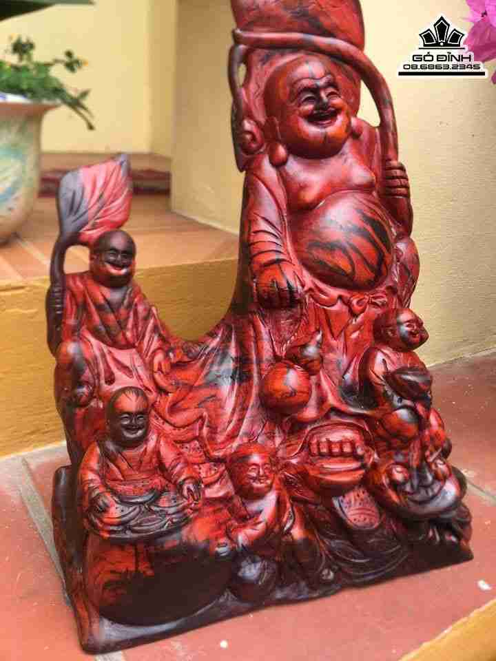 Tuong-Phat-Di-Lac-Ngu-Phuc-Go-Trac