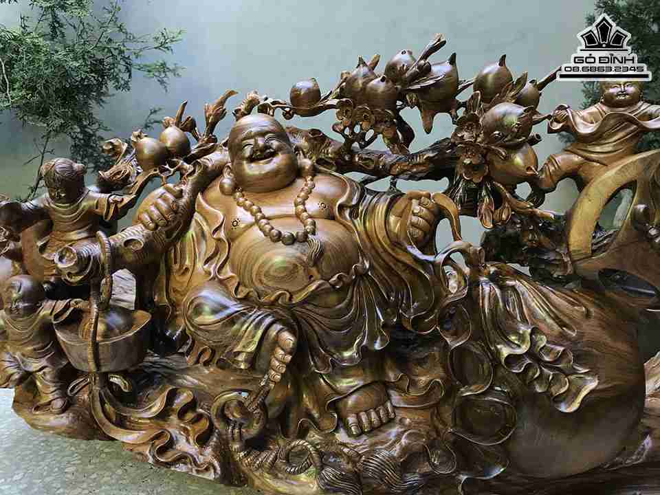 Tuong-Phat-Di-Lac-Ngu-Phuc-Go-Bach-Xanh