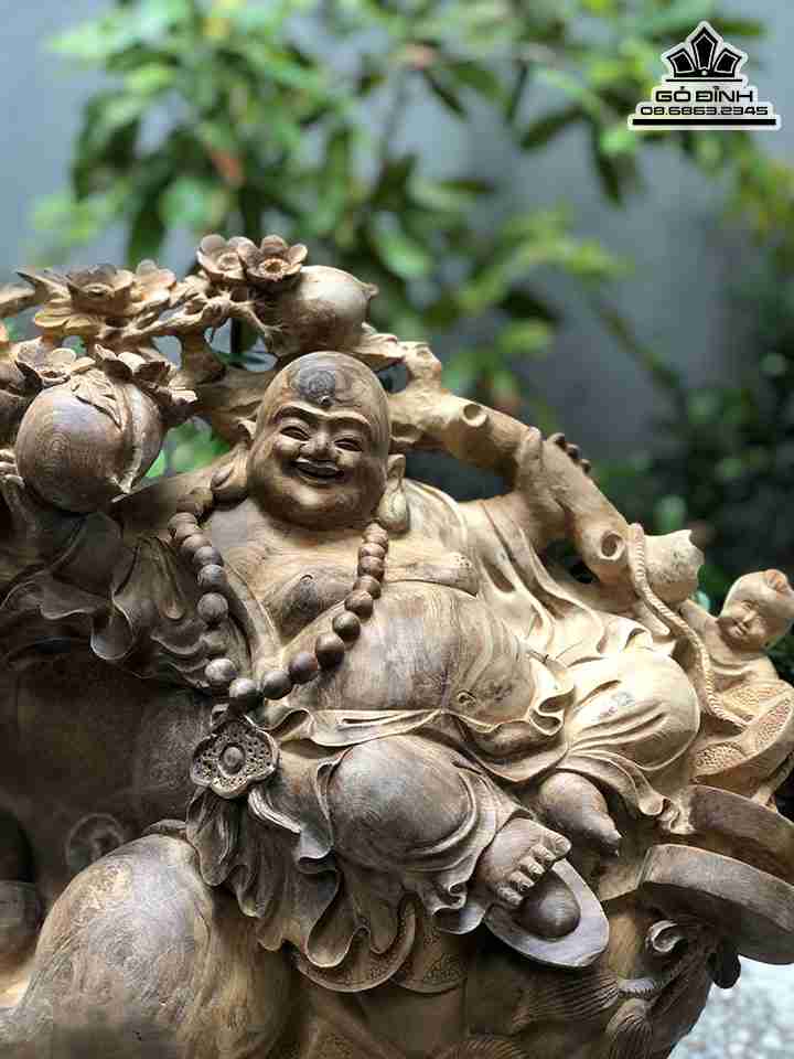 Tuong-Phat-Di-Lac-Vac-Canh-Dao-Go-Ngoc-Am-2