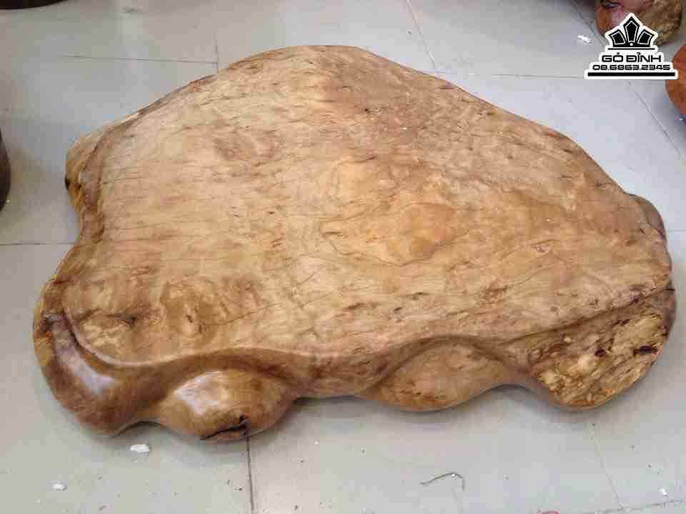 Mat-Ban-Tra-Nguyen-Khoi