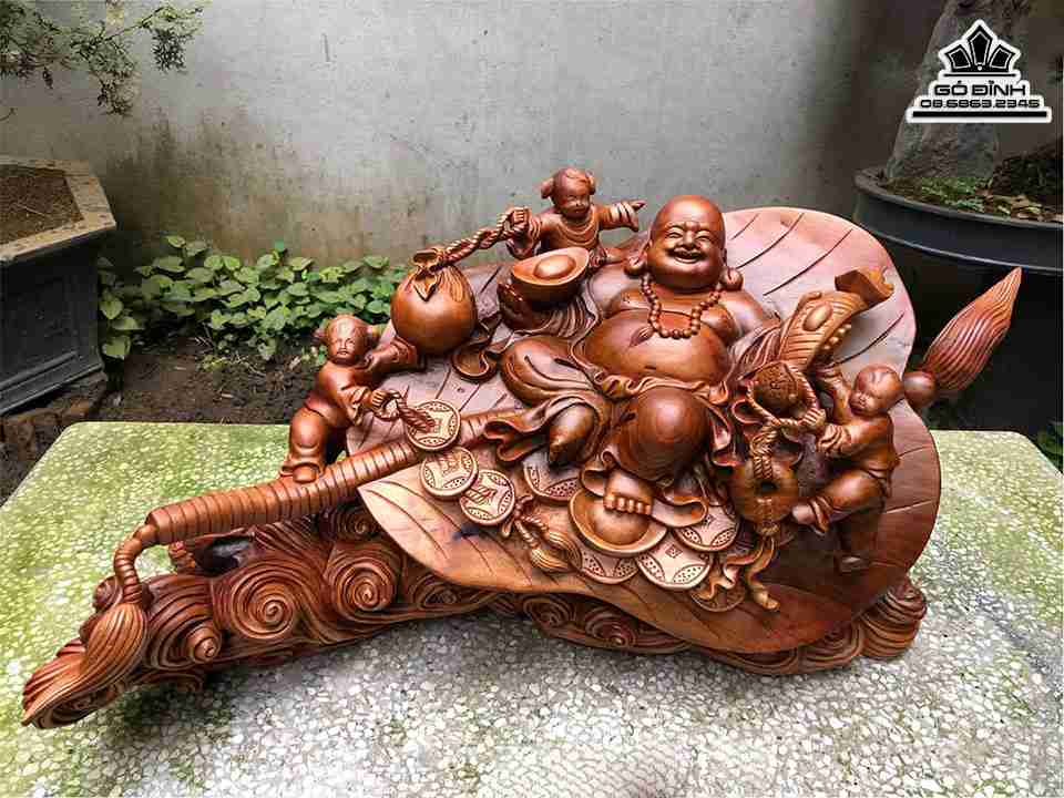 Tuong-Phat-Di-Lac-Ngu-Quat-Ba-Tieu-Go-Xa-Xi