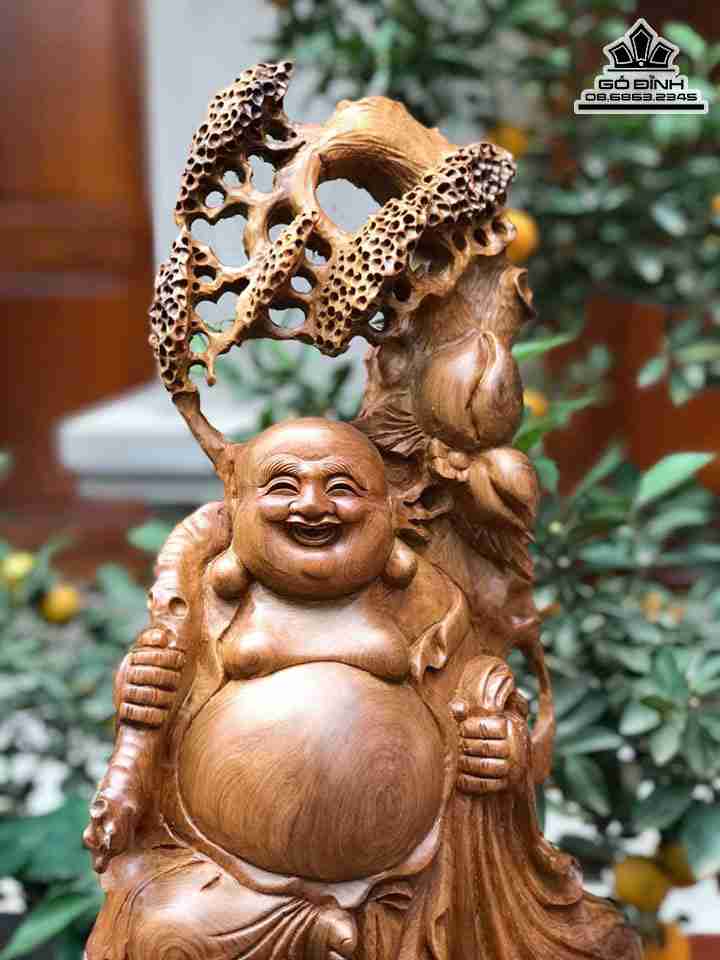 Tuong-Phat-Di-Lac-Dung-Tung-Go-Dep