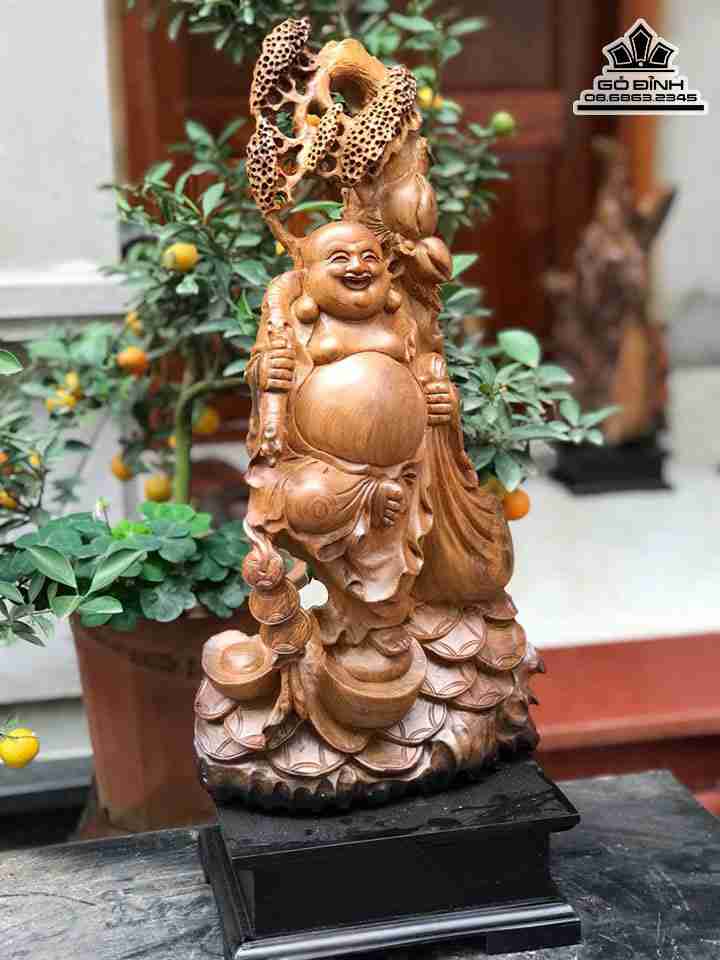 Tuong-Phat-Di-Lac-Dung-Tung-Go-Bach-Xanh