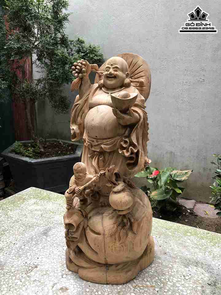 Tuong-Phat-Di-Lac-Dung-Bao-Tien-Go-Ngoc-Am-2