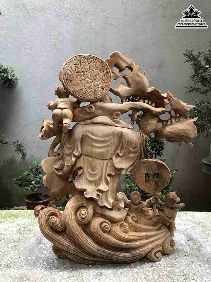 Tuong-Phat-Di-Lac-Vac-Canh-Dao-Go-Ngoc-Am