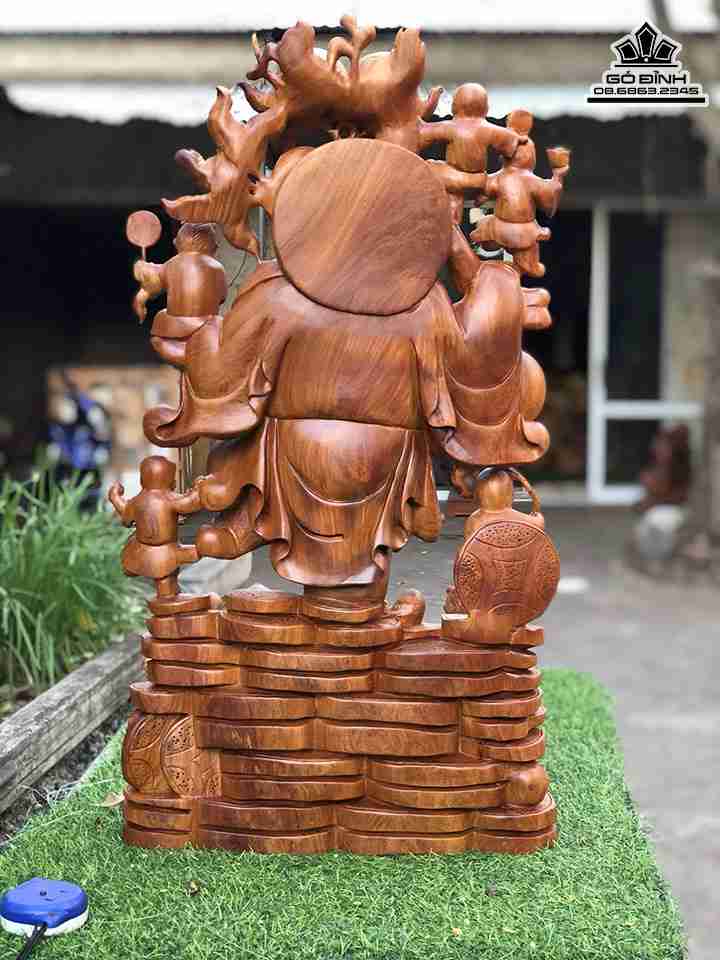 Tuong-Phat-Di-Lac-Ngu-Phuc-Go-Huong--