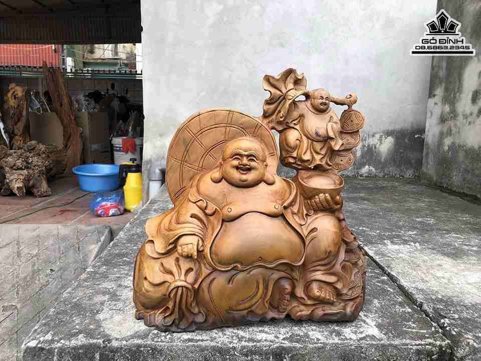 Tuong-Phat-Di-Lac-Nhat-Phuc-Go-Bach-Xanh