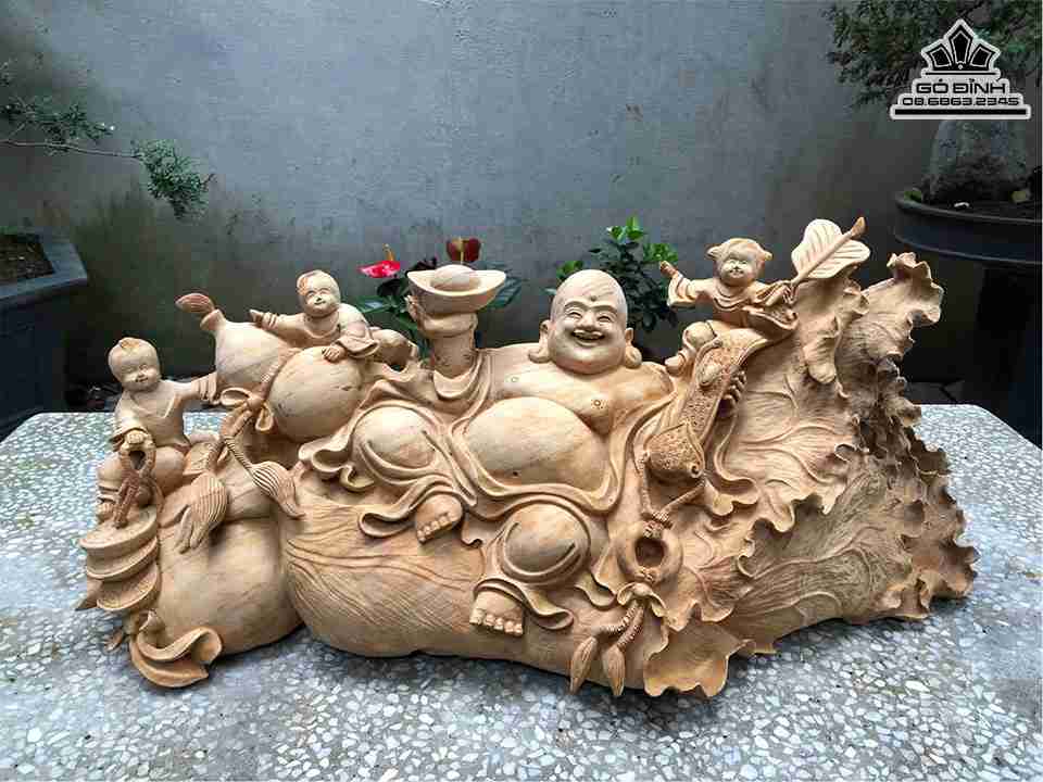 Tuong-Phat-Di-Lac-Ngoi-Bao-Tien-Go-Ngoc-Am