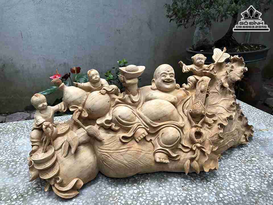 Tuong-Phat-Di-Lac-Ngoi-Bao-Tien-Go-Ngoc-Am