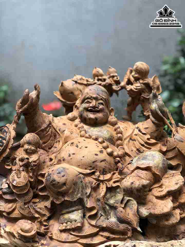 Tuong-Phat-Di-Lac-Ngu-Phuc-Go-Nu-Ngoc-Am