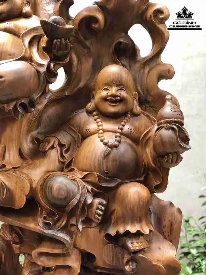 Tuong-Phat-Di-Lac-Ngu-Phuc-Go-Bach-Xanh