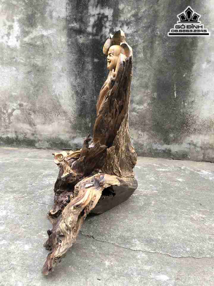 Tuong-Phat-Di-Lac-Dung-Go-Dep