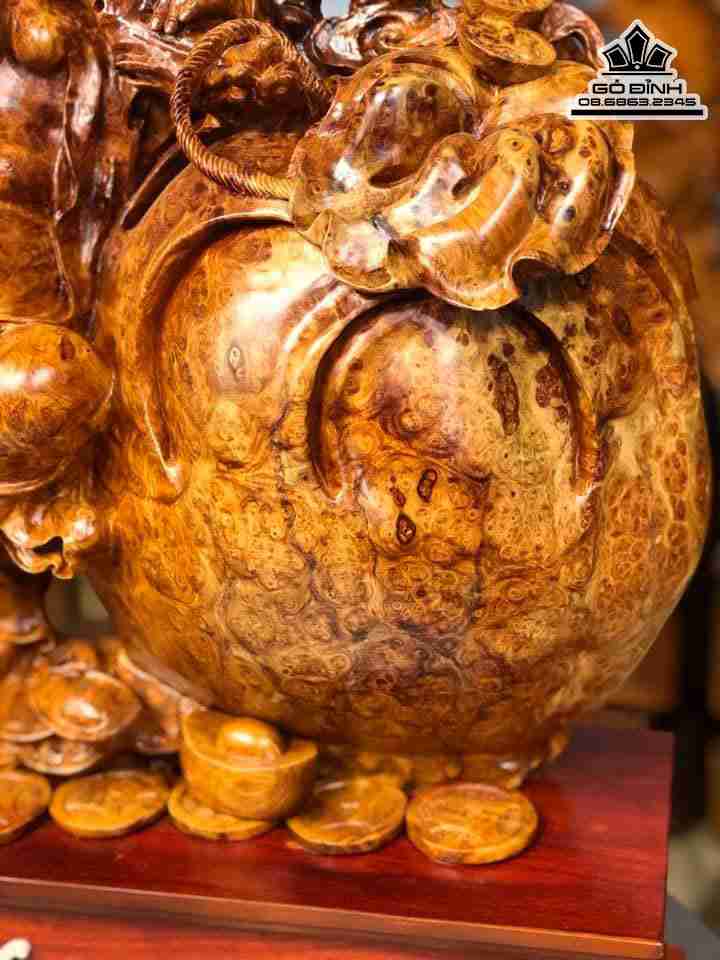 Tuong-Phat-Di-Lac-Vac-Canh-Dao-Go-Nu-Huong