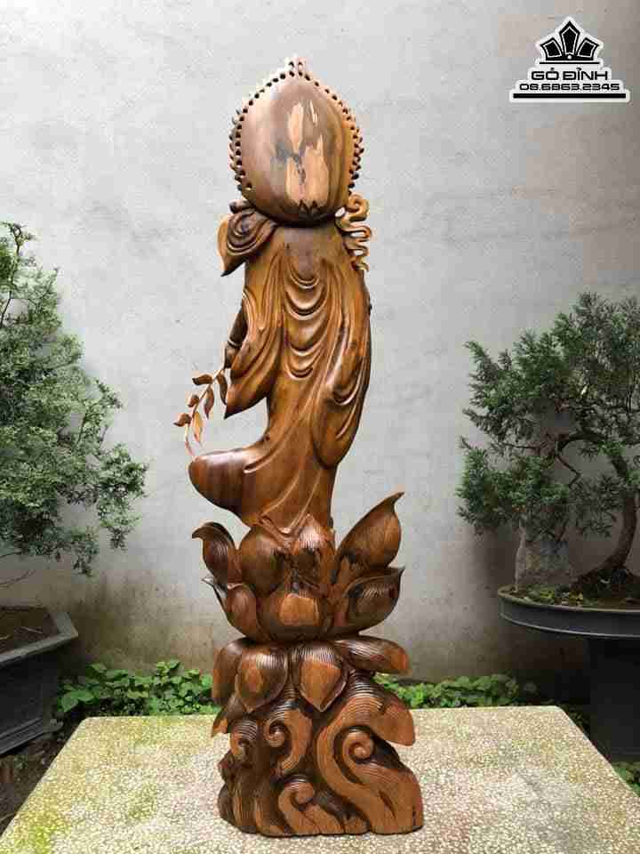 Tuong-Phat-Ba-Quan-Am-Tu-Bi-Go-Bach-Xanh