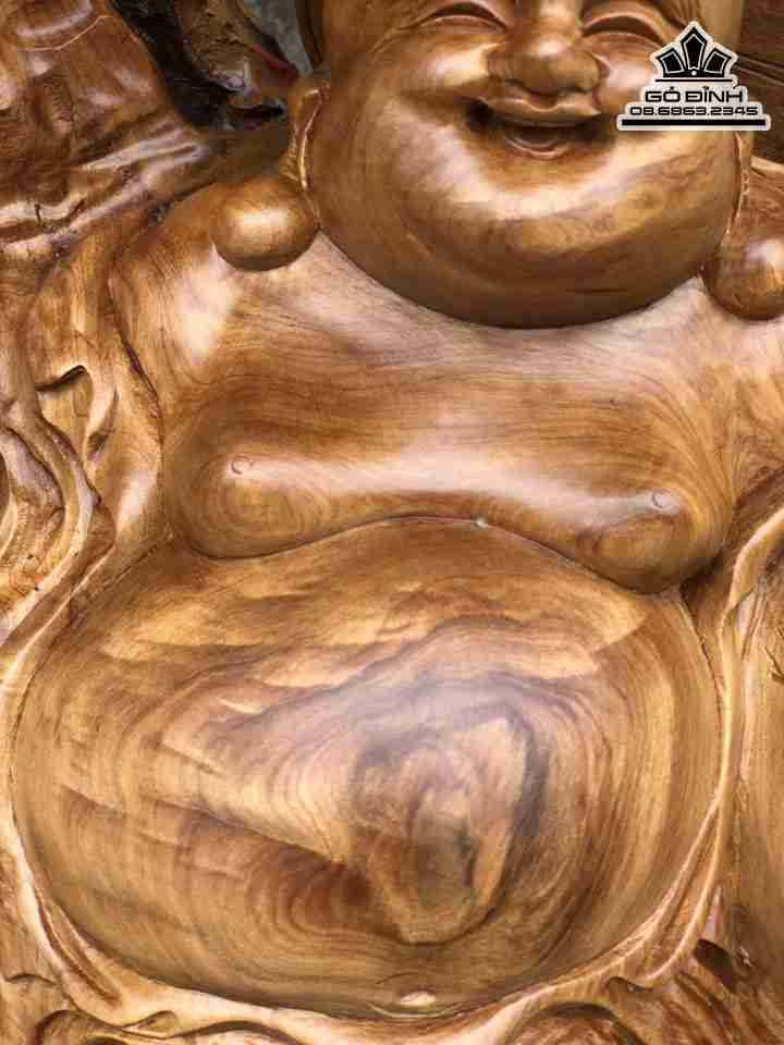 Tuong-Go-Phat-Di-Lac-Ngoi-Goc-Dao