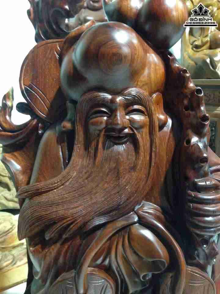 Ông tiên gỗ hương  3