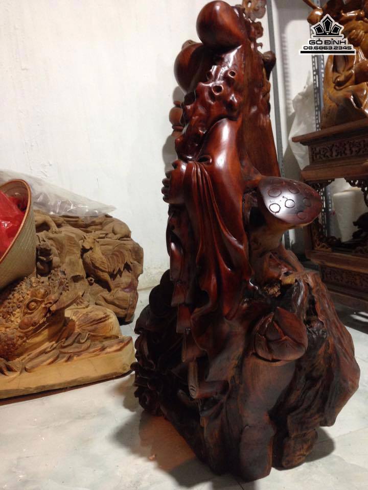 Ông tiên gỗ hương  4