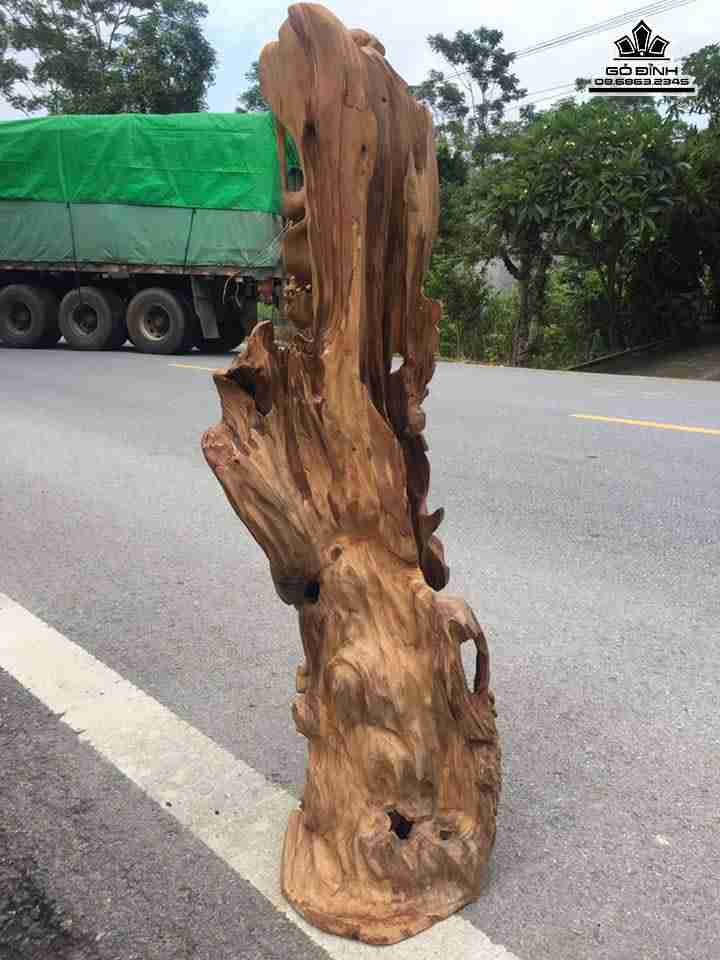 Đạt ma đứng gốc tùng gỗ ngọc am Hà Giang  6