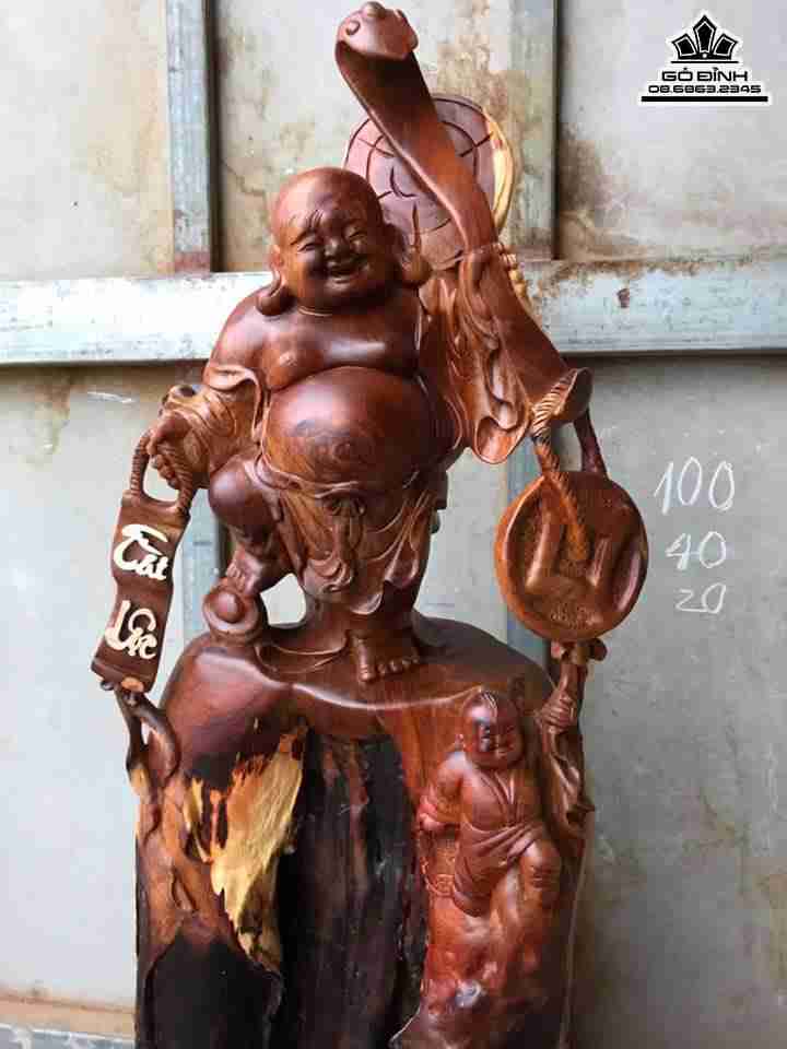 Phật di lặc cầm gậy như ý gỗ hương  1