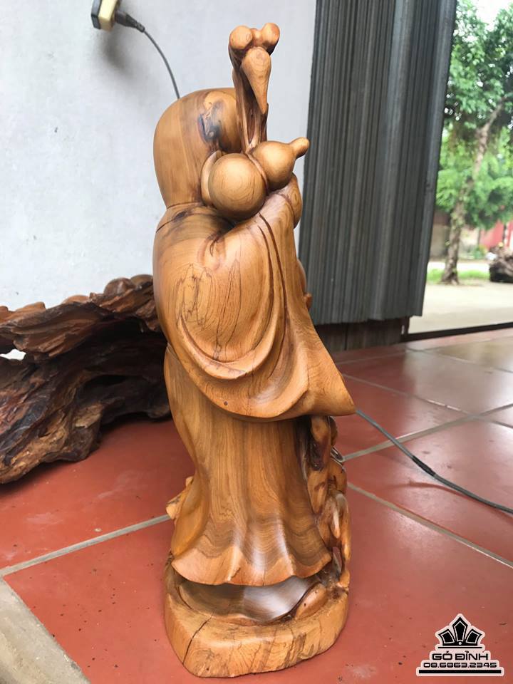 Ông thọ gỗ bách xanh  1