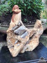 Đạt ma sư tổ gỗ hương ôm đá  1