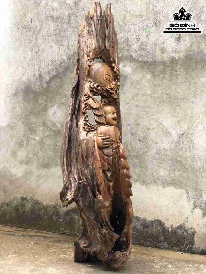 Tuong-Phat-Di-Lac-Dung-Go-Bach-Xanh