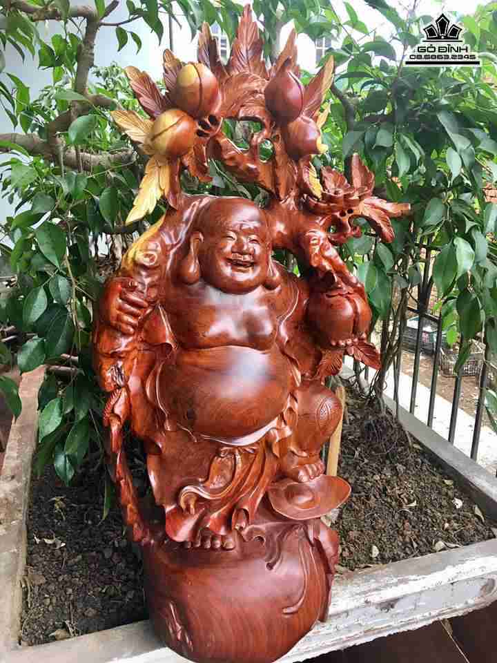 tuong-Phat-di-lac-vac-canh-dao-go-huong-cao-80-rong-40-day-24-cm