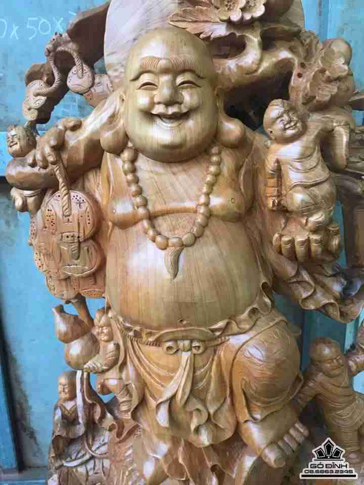 Phat-di-lac-ngu-phuc-go-po-mu-cao-80-rong-50-day-30-cm